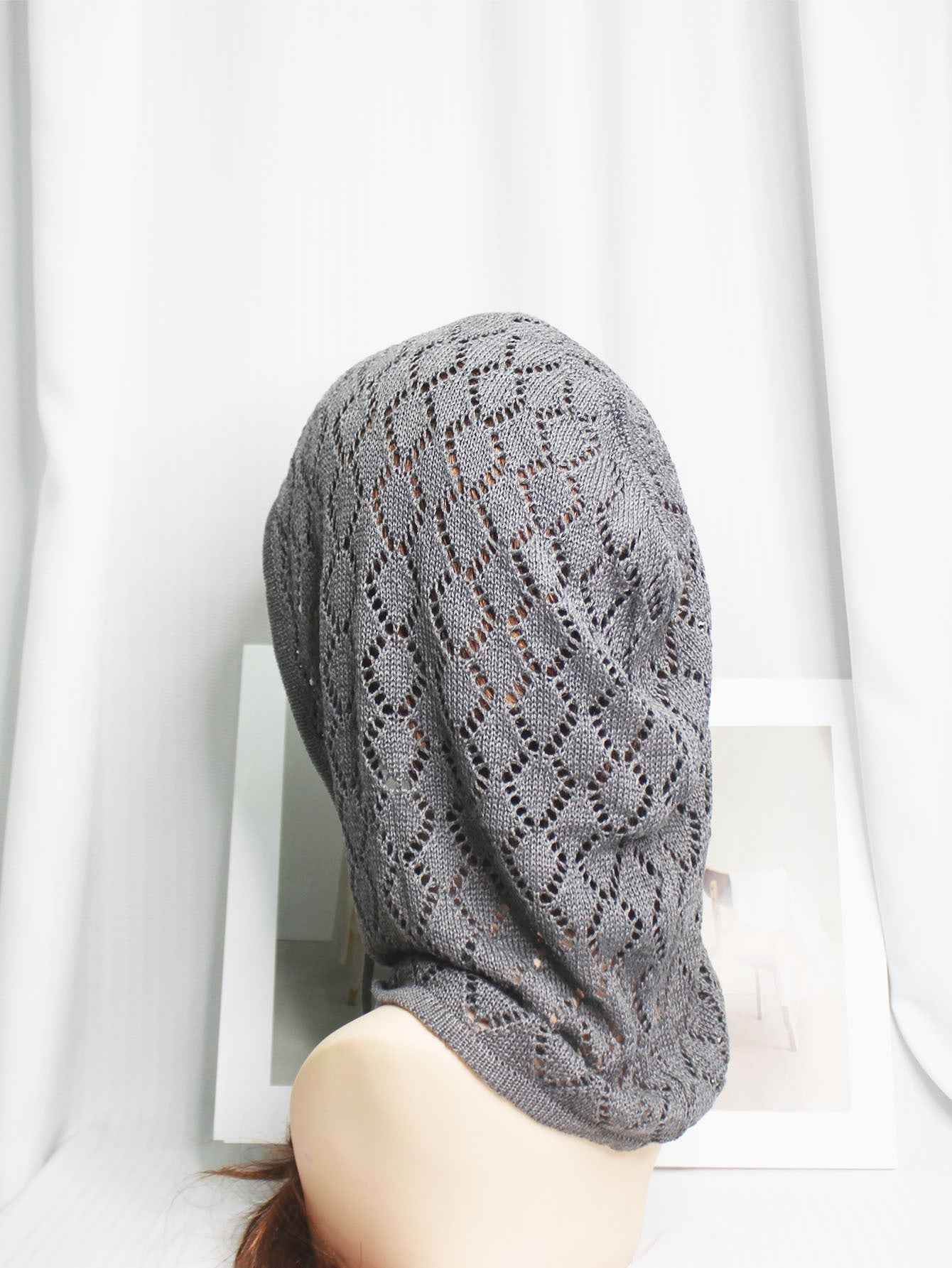 XLT001  Lightweight Hollow-out Pattern Woolen Jersey Cap