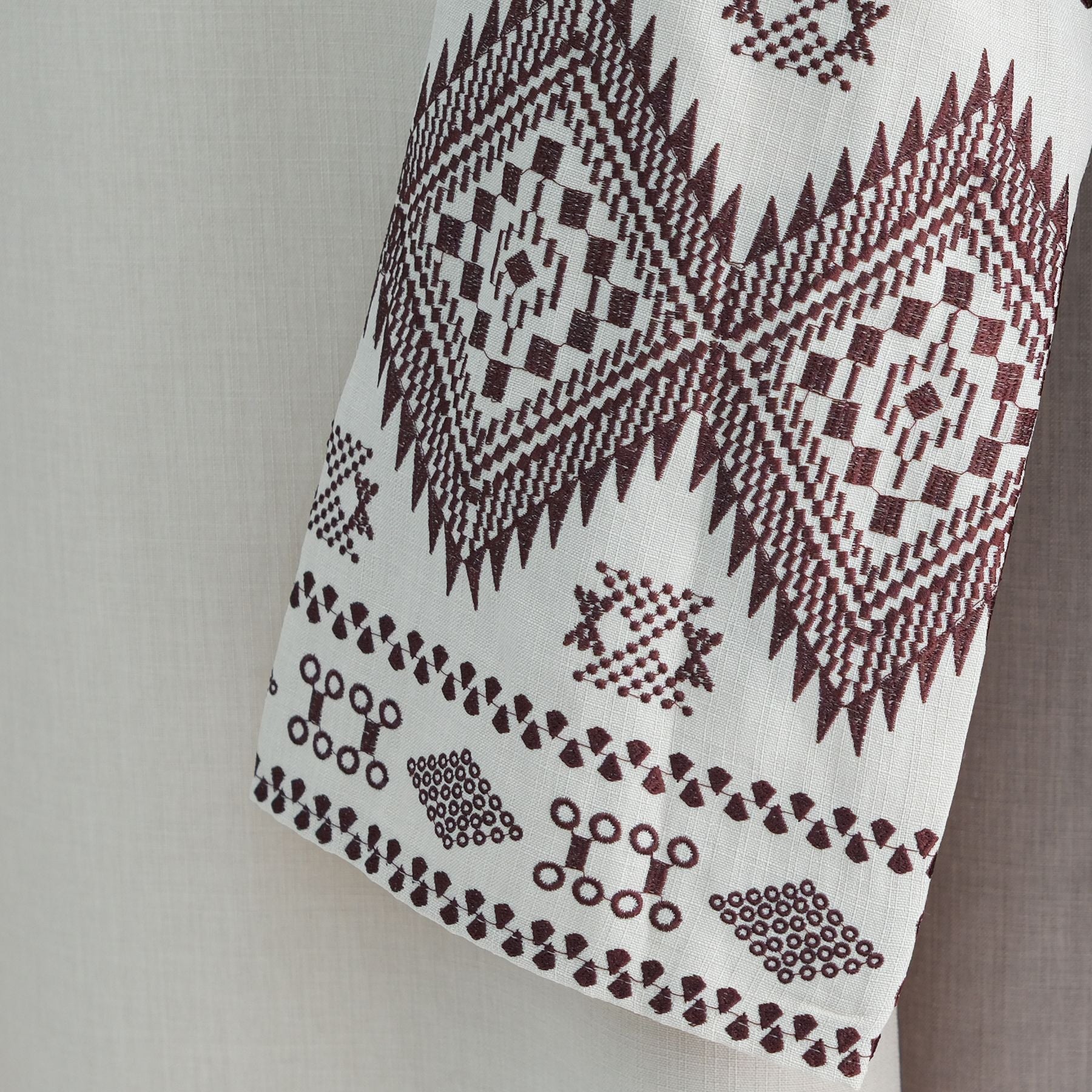 LR901  Embroidered Viscose Plus Size Long Sleeve Dress