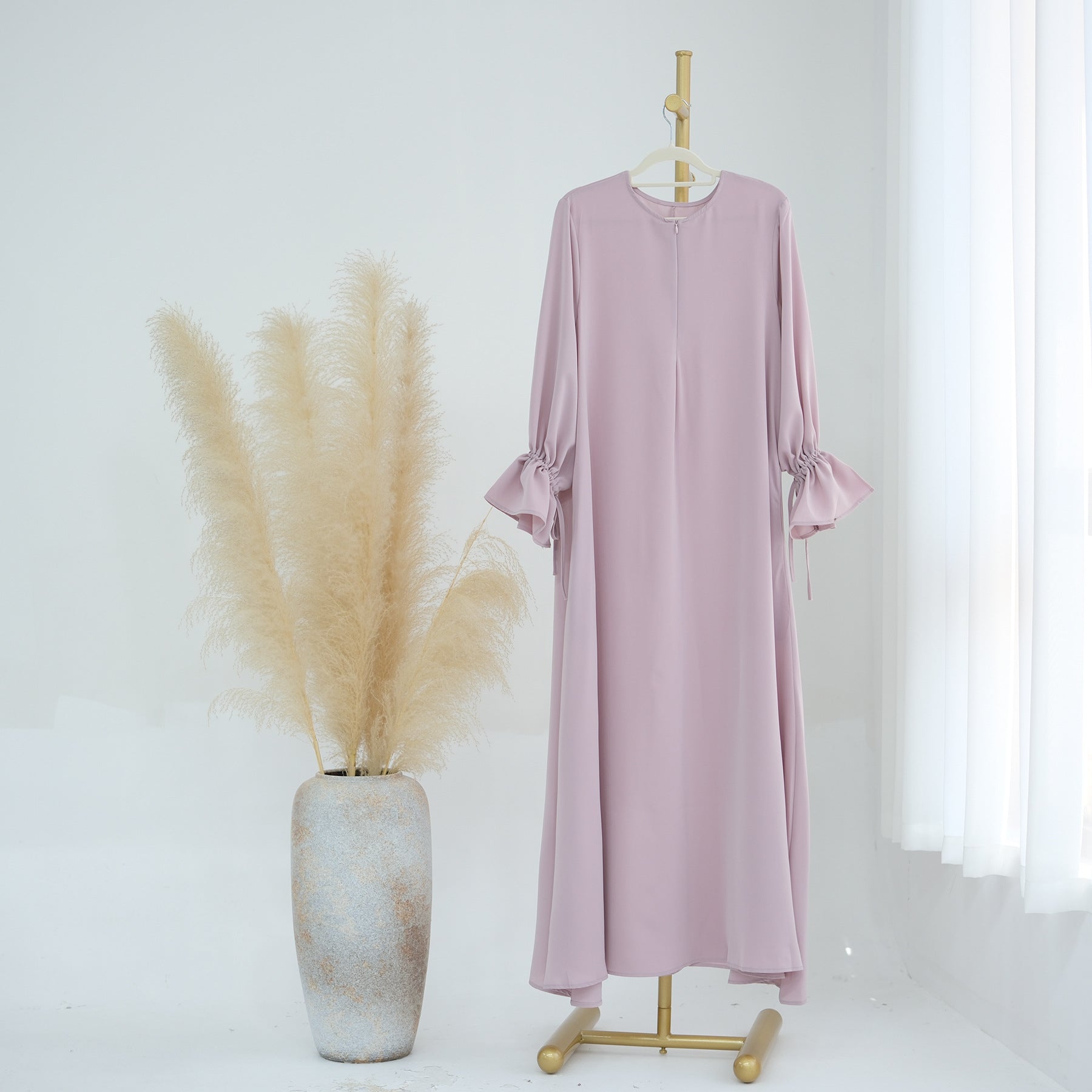 LR793 Solid color dress with small trumpet sleeves length skirt Abaya