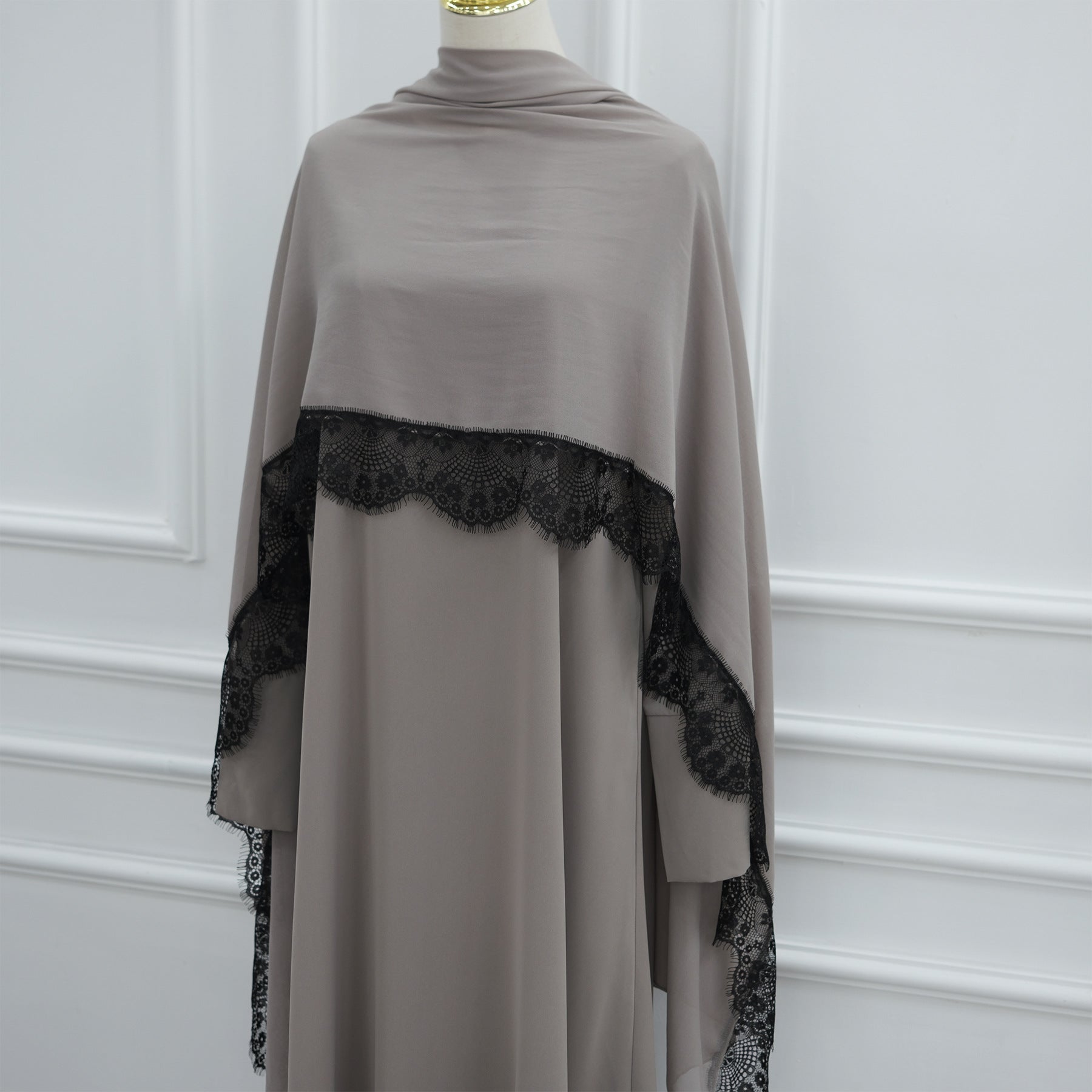 LR1175  Lace-paneled plus size loose fit dress + hijab 2-piece set
