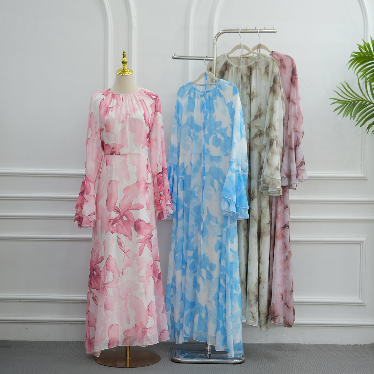 LR1338  Printed Double-Layer Chiffon Flare Sleeve Dress