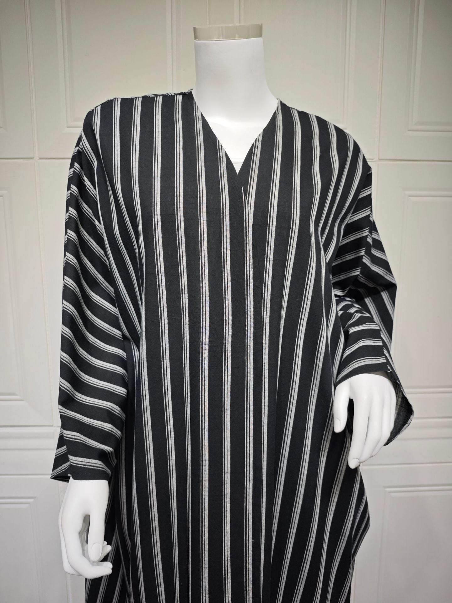 MQ161  Long Zebra Stripe Cotton Open Abaya