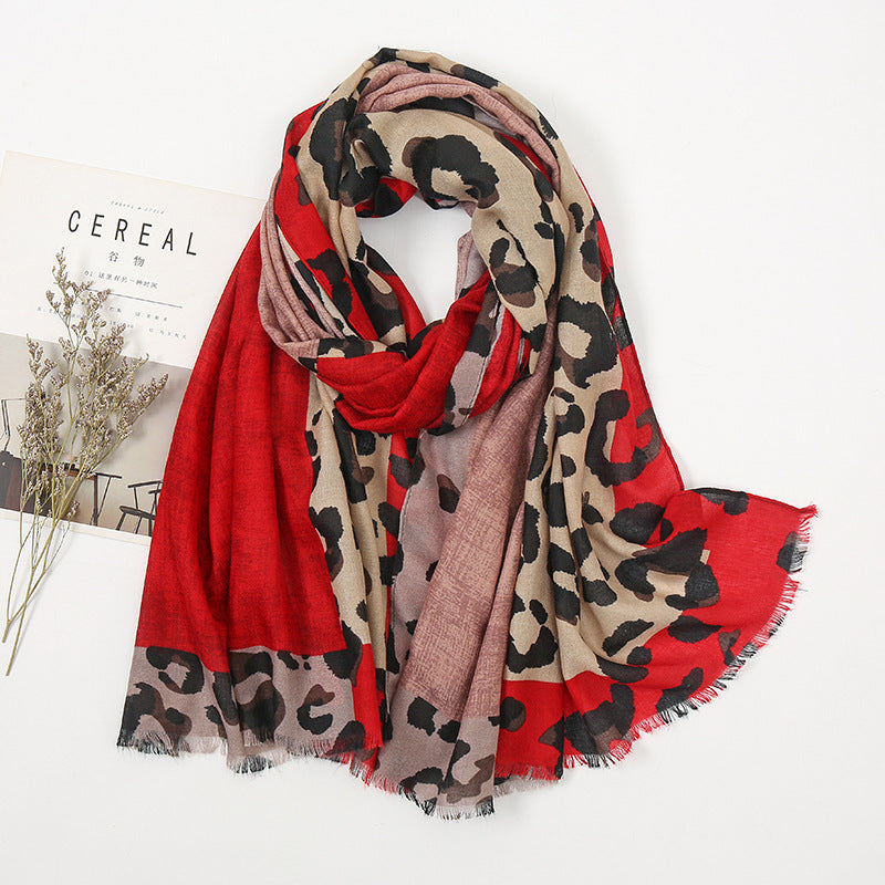 XB045 Leopard print hijab scarf