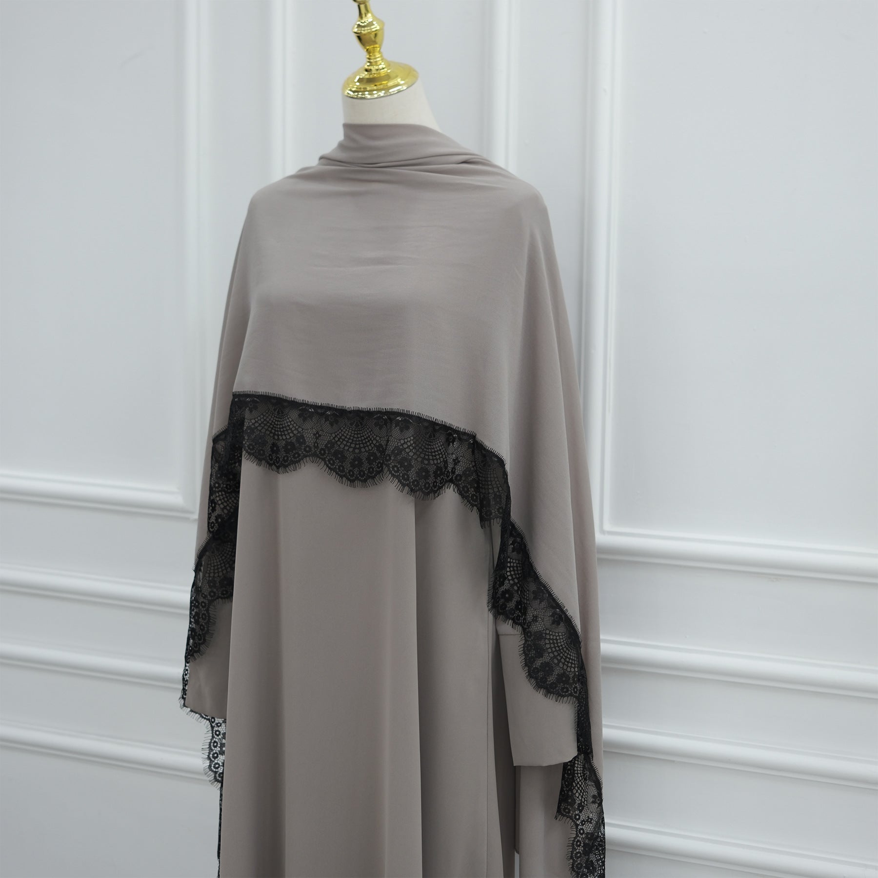 LR1175  Lace-paneled plus size loose fit dress + hijab 2-piece set