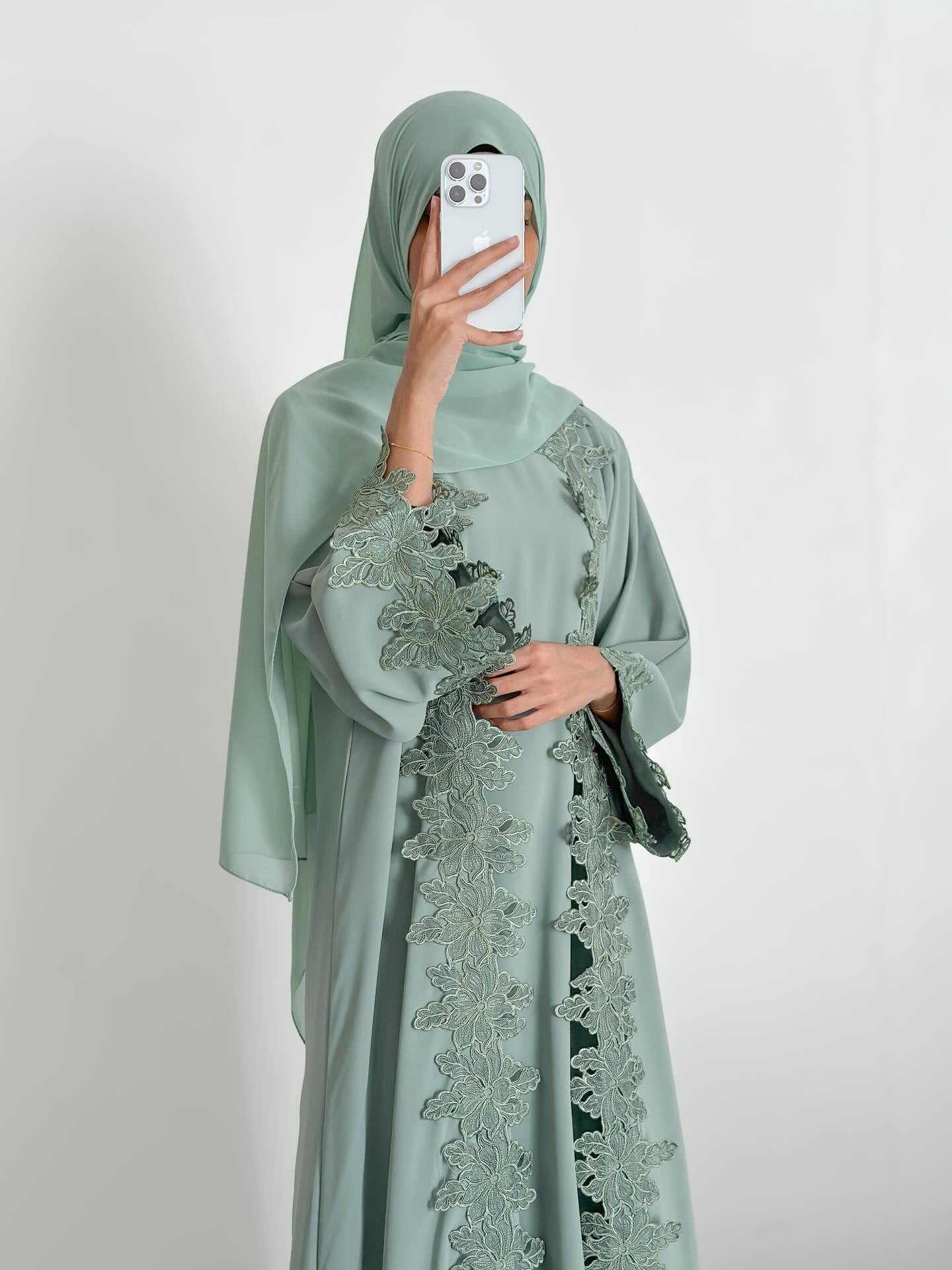 LR1184  Lace Splicing Cardigan and Inner Dress