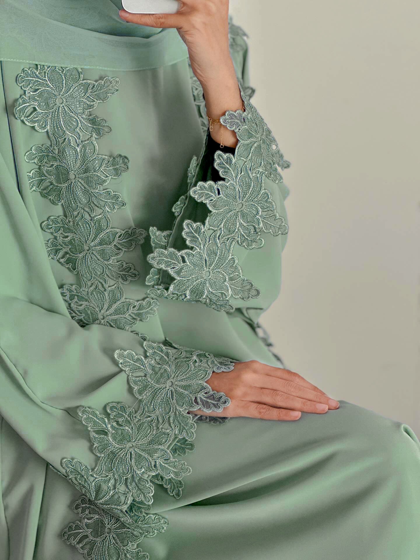 LR1184  Lace Splicing Cardigan and Inner Dress