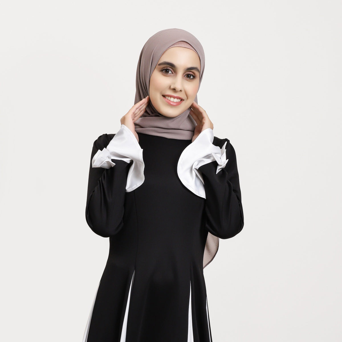 YZ317  Plain Pearl Chiffon Hijab with Built-in Magnetic Closure