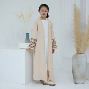 LR782 Abaya para niños con borlas bellamente bordadas BABY ABAYA abaya