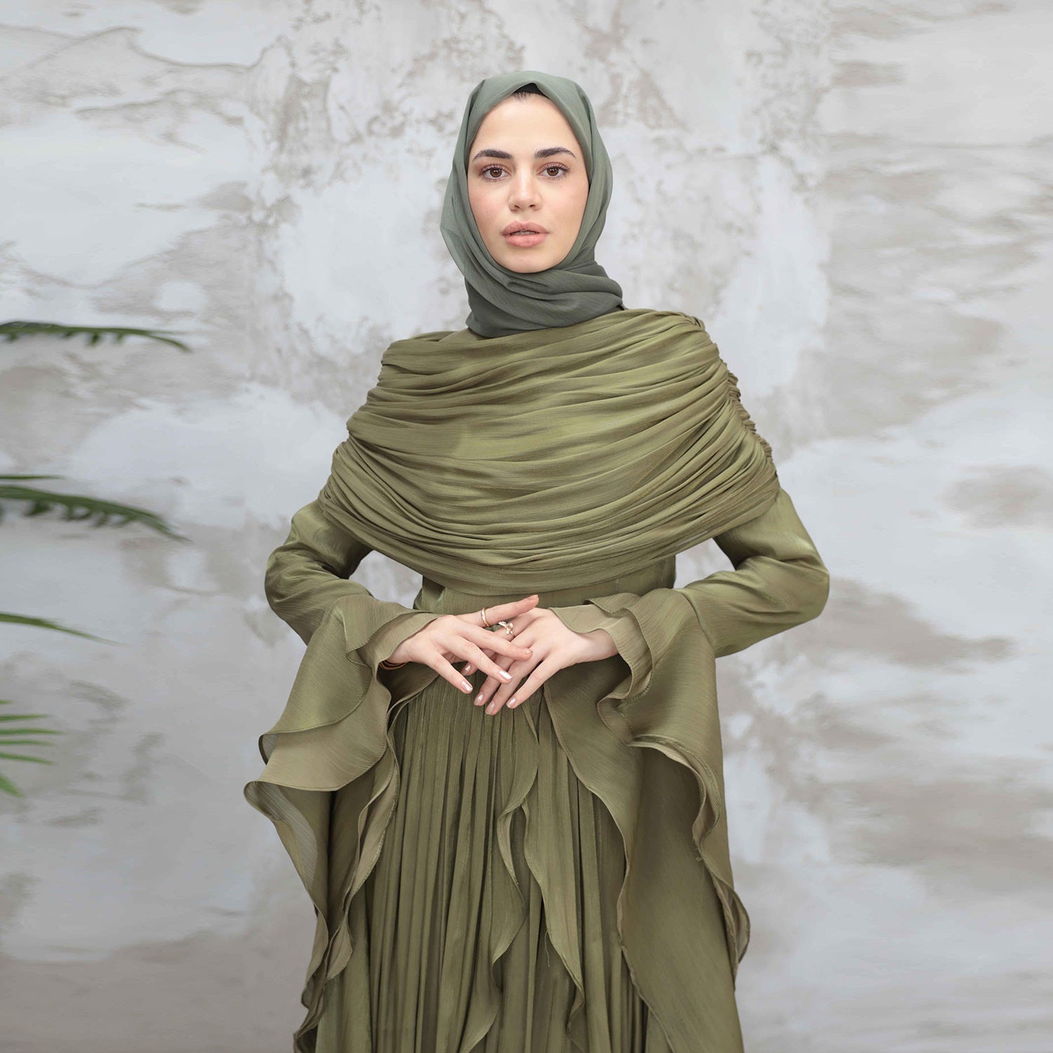 LR1169  Double-layer waist dress – no hijab
