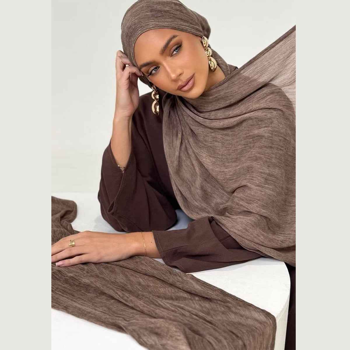 YZ310  Dirt-Washed Crinkled hijab with Raw Edge