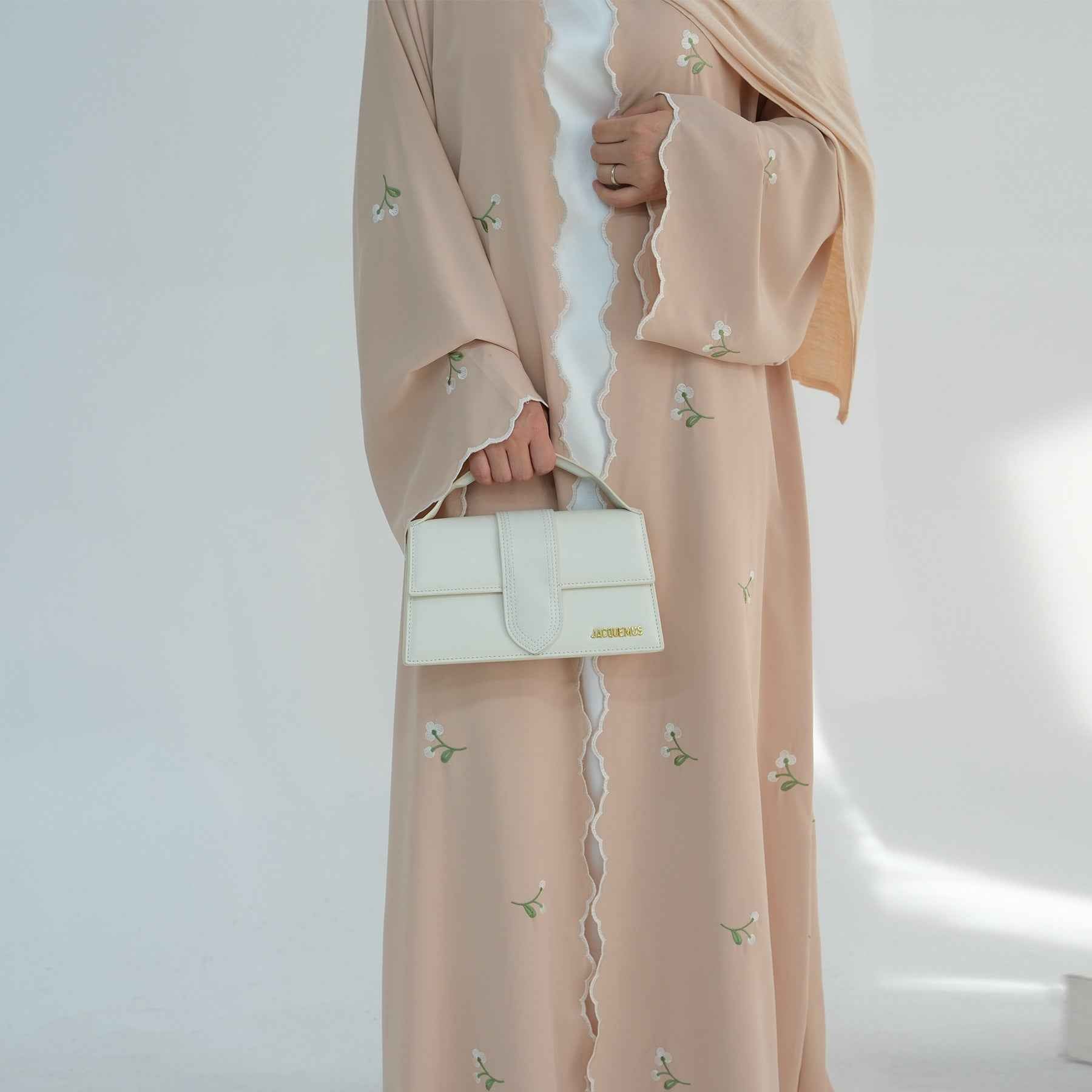 LR881  Elegant Floral Embroidery Lace Cardigan