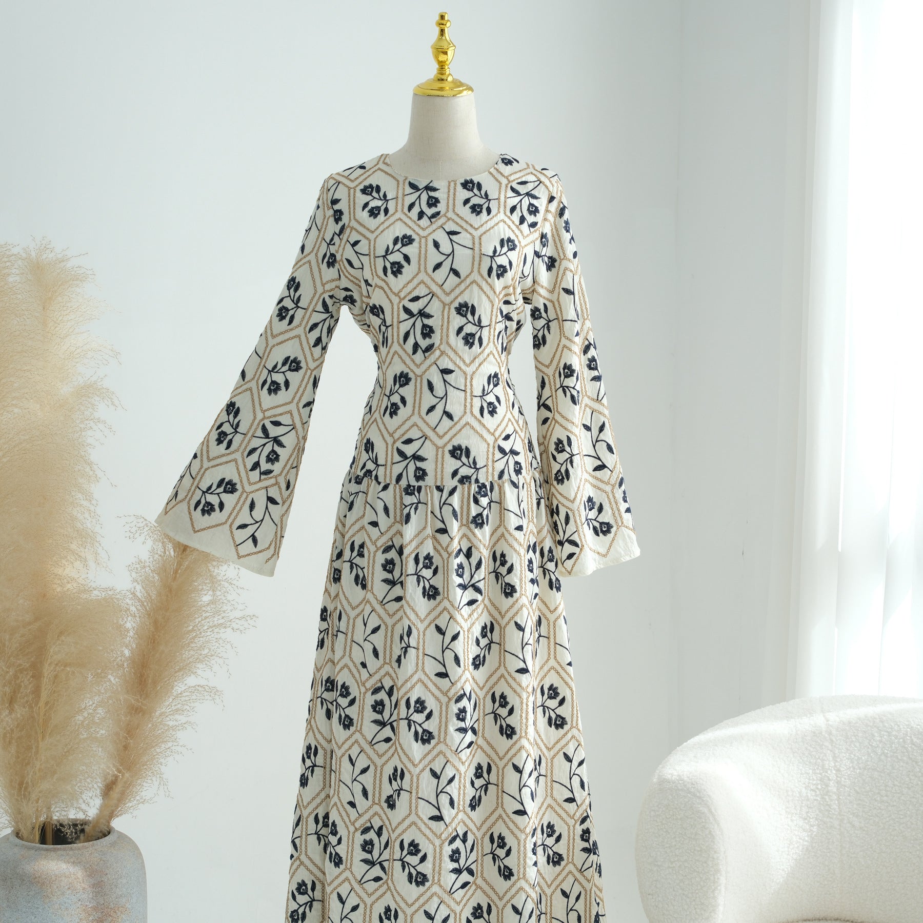 LR1095  Women's Plus Size Long Sleeve Full Embroidery Dress