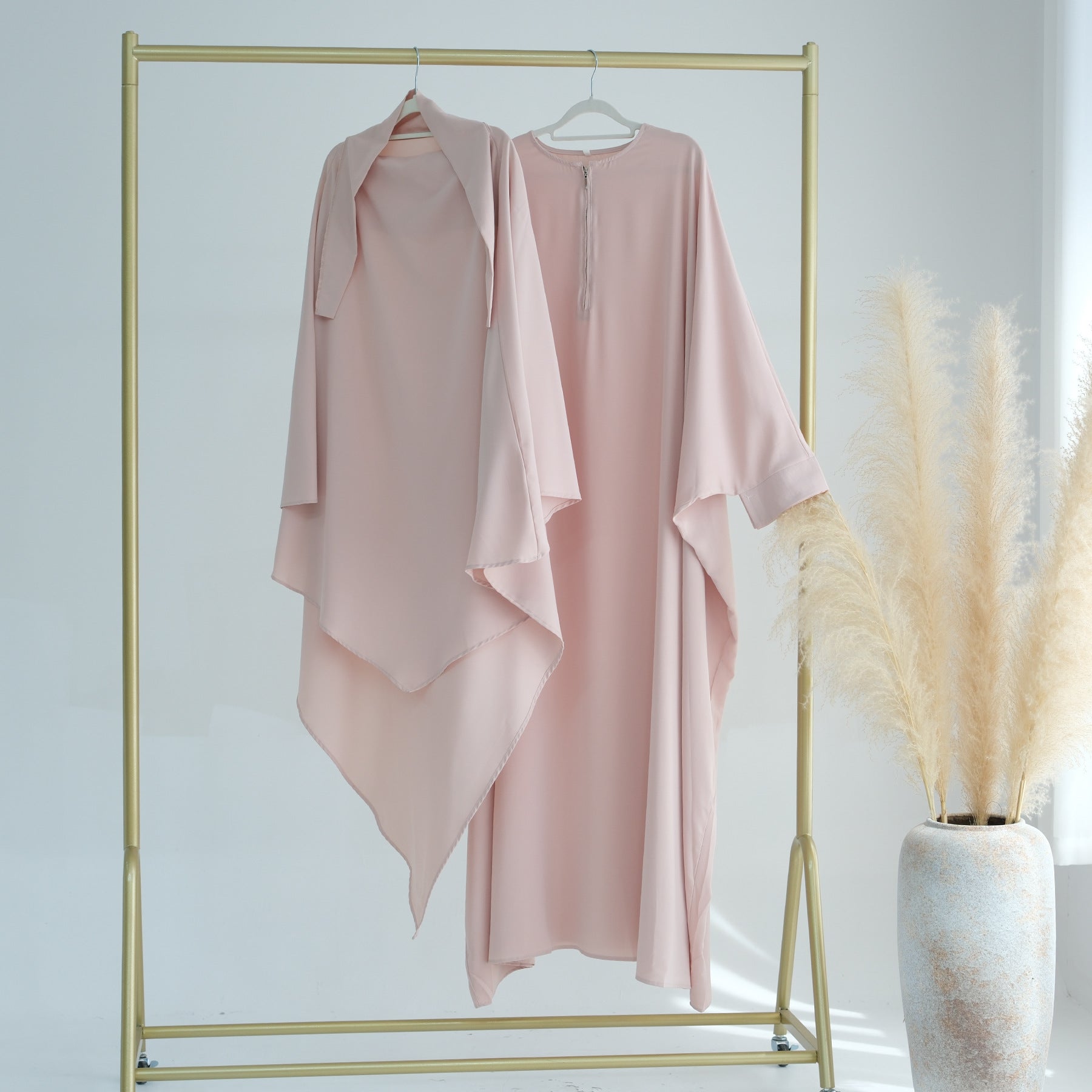 LR425+HJ901   Large solid color bat sleeve abaya