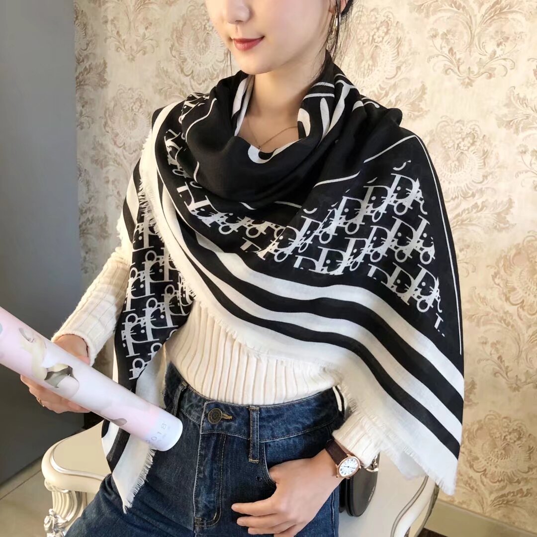 YHL001 130*130cm Polyester Fringed Large Square Scarf