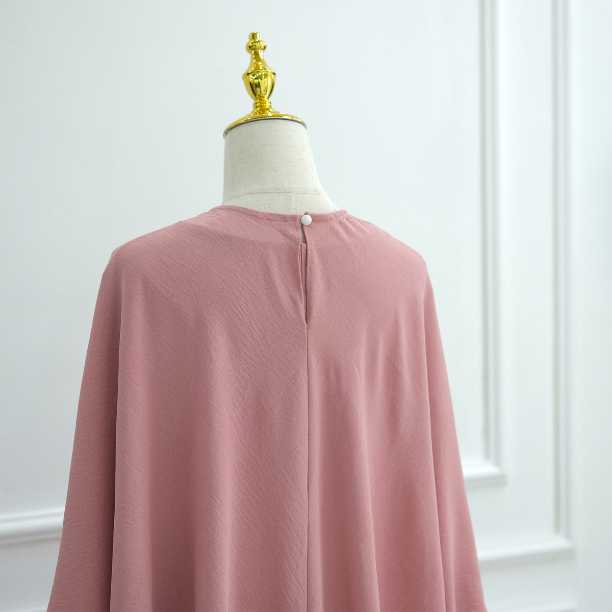 LR1001  Fitted Polyester Abaya & Cape Two-Piece Set