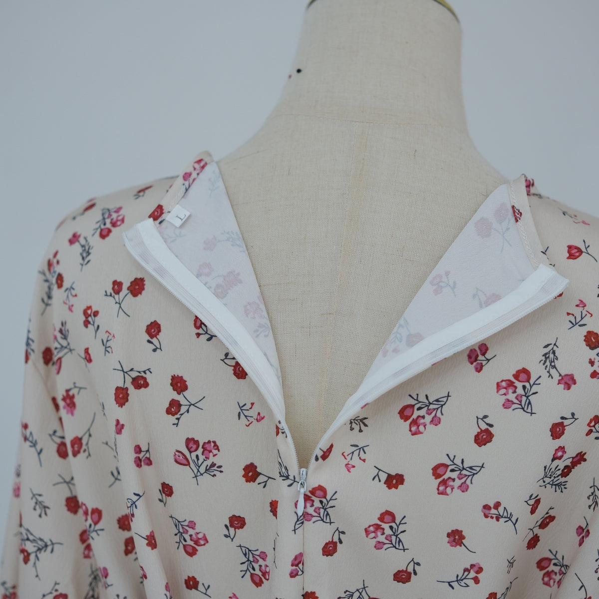 LR1324  Floral Print Plus Size Polyester Long Sleeve Dress - No Hijab