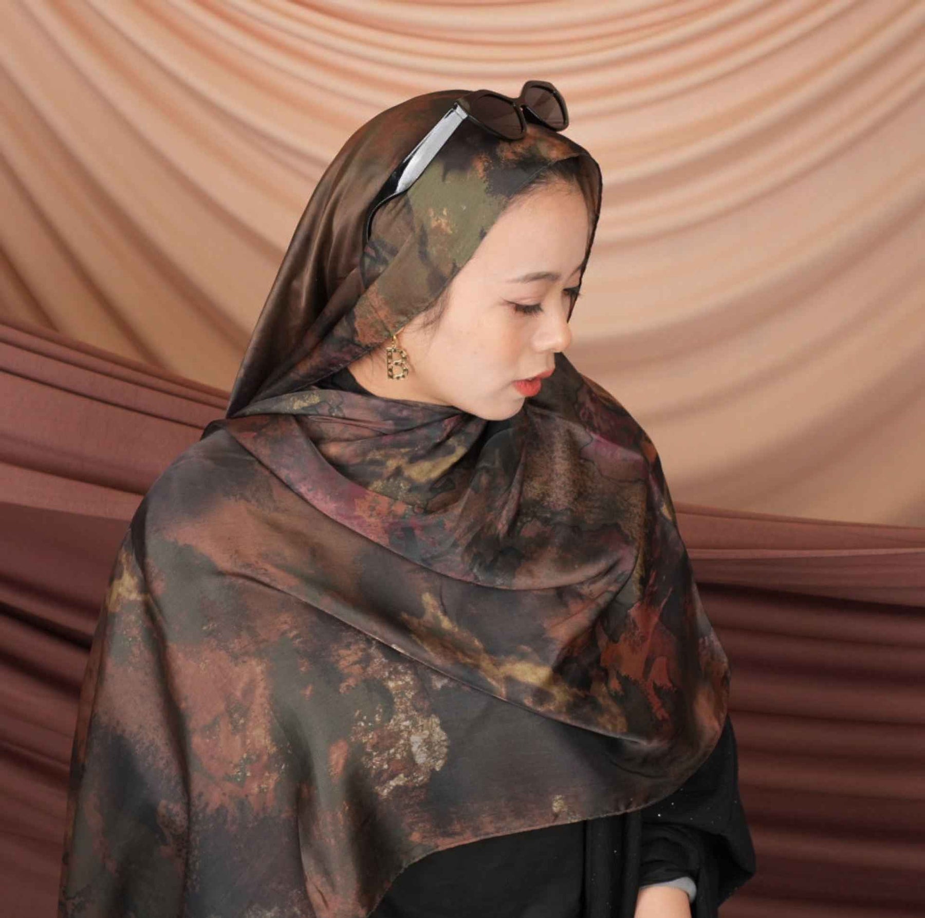 ST010  Imitation silk printed hijab