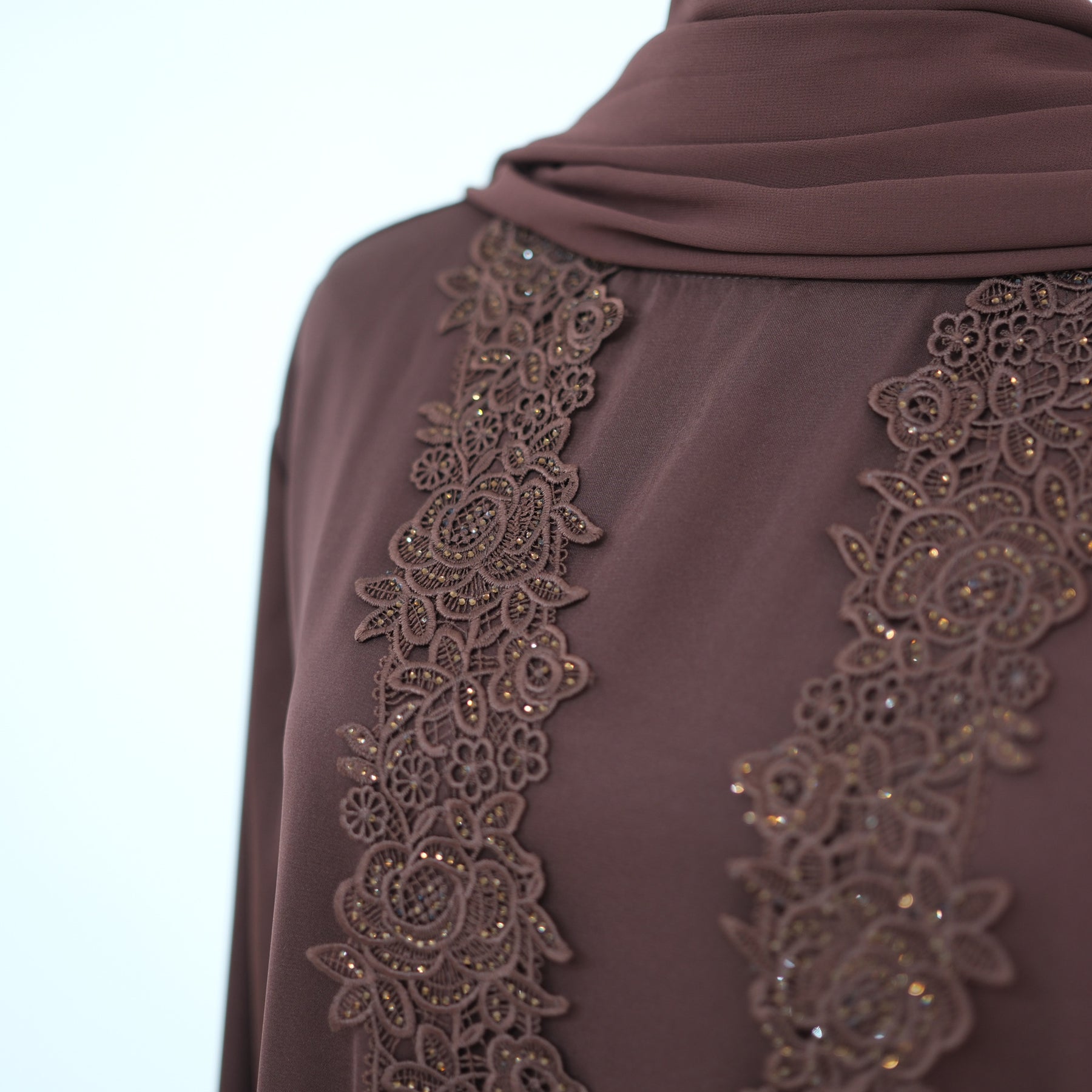 LR1191  Plain Nida Gold Foil Lace Open Abaya + Inner Layer + Hijab Set