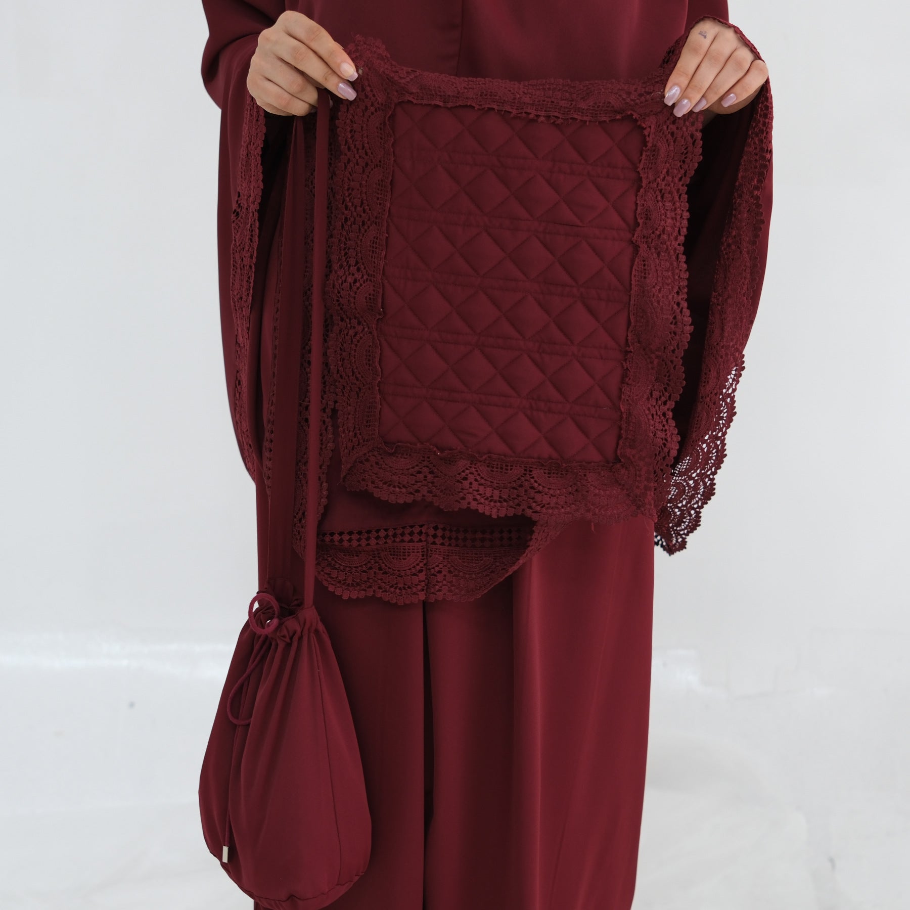 LR957  4-Piece Prayer Mat Storage Bag Lace Hijab & Skirt Set