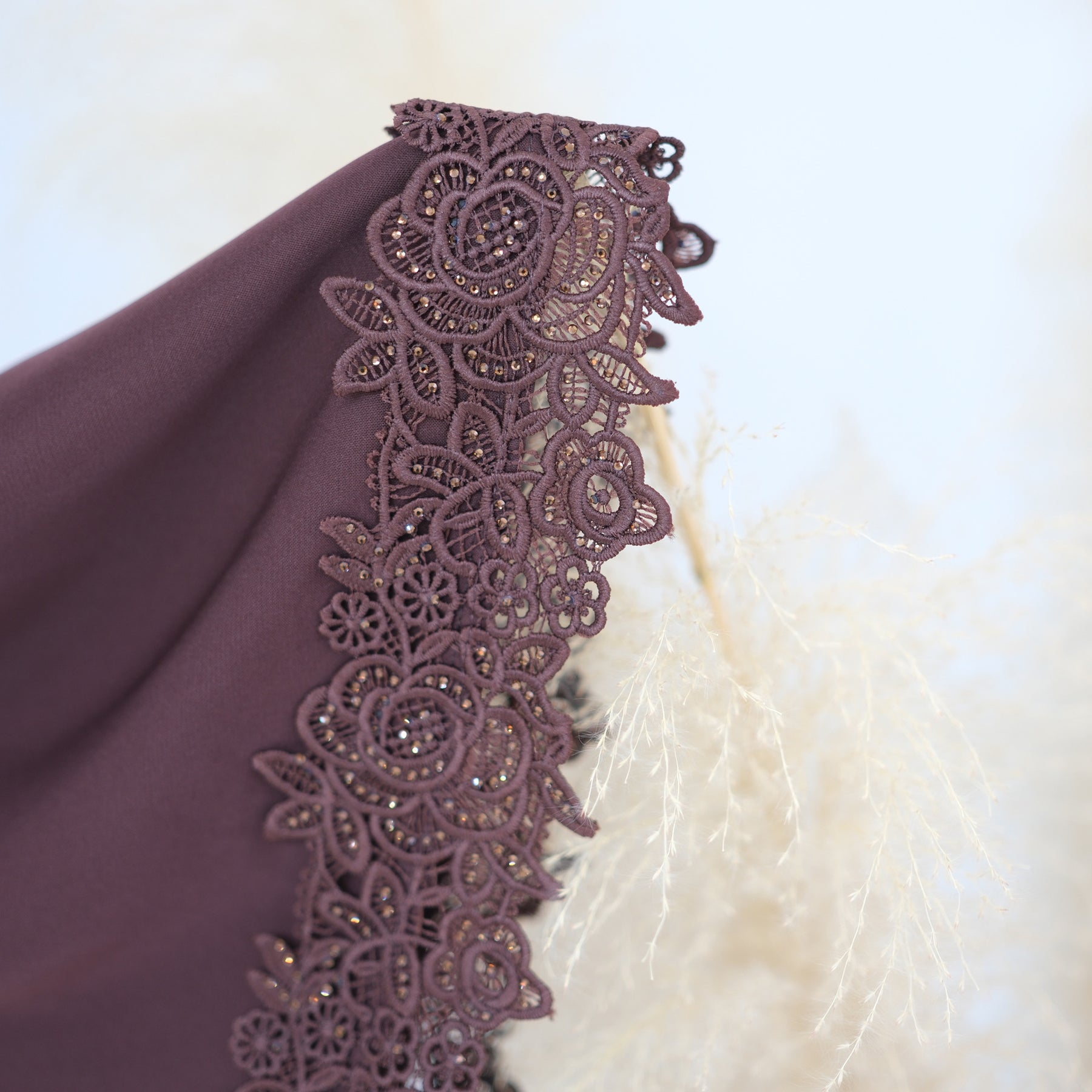 LR1191  Plain Nida Gold Foil Lace Open Abaya + Inner Layer + Hijab Set