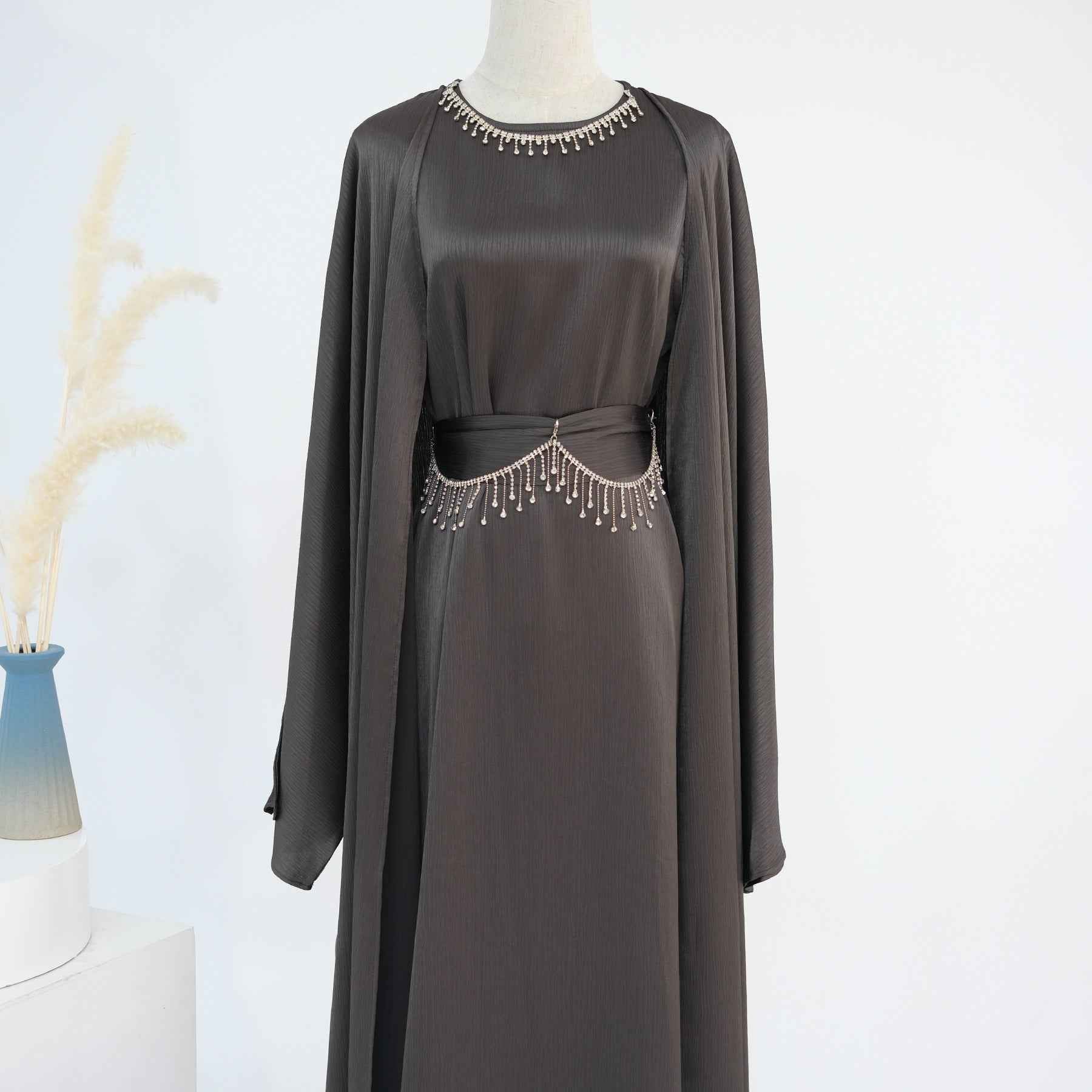 LR806  Elegant Abaya Two-Piece Set + Crystal Chain