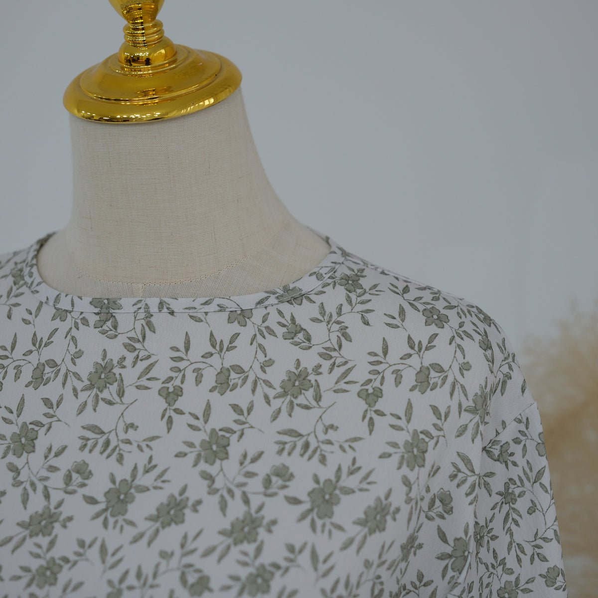 LR1324  Floral Print Plus Size Polyester Long Sleeve Dress - No Hijab