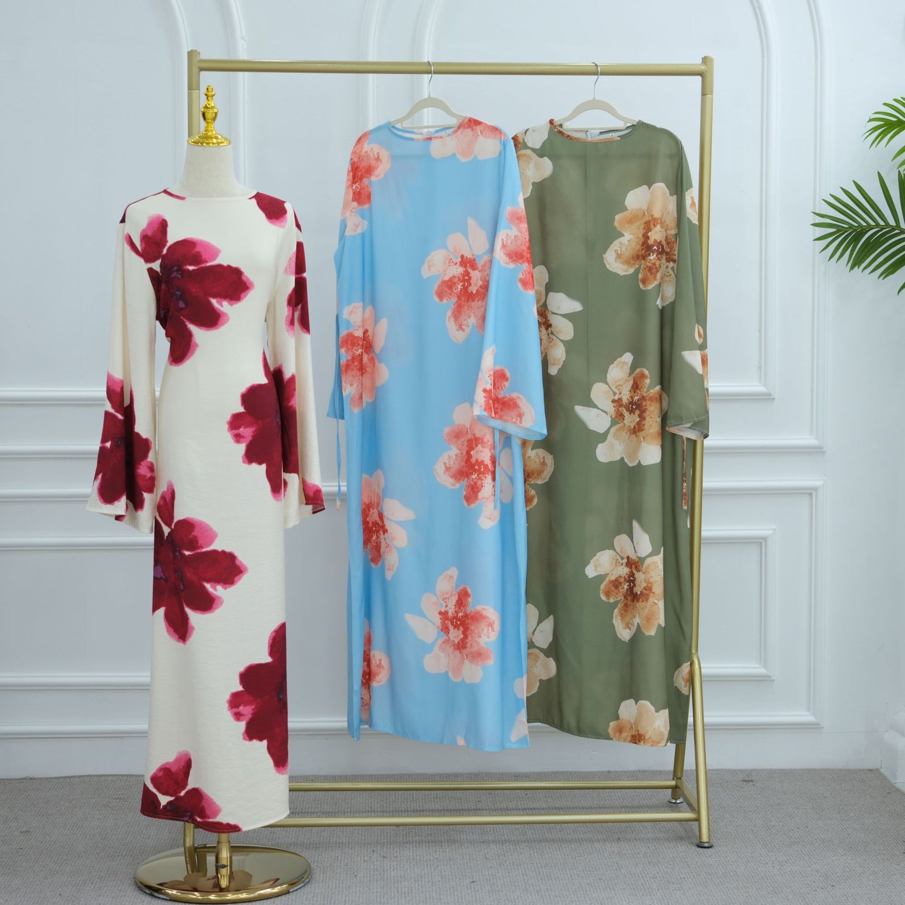 LR1063  Women's Printed Ankle-Length Dress with Slimming Waist