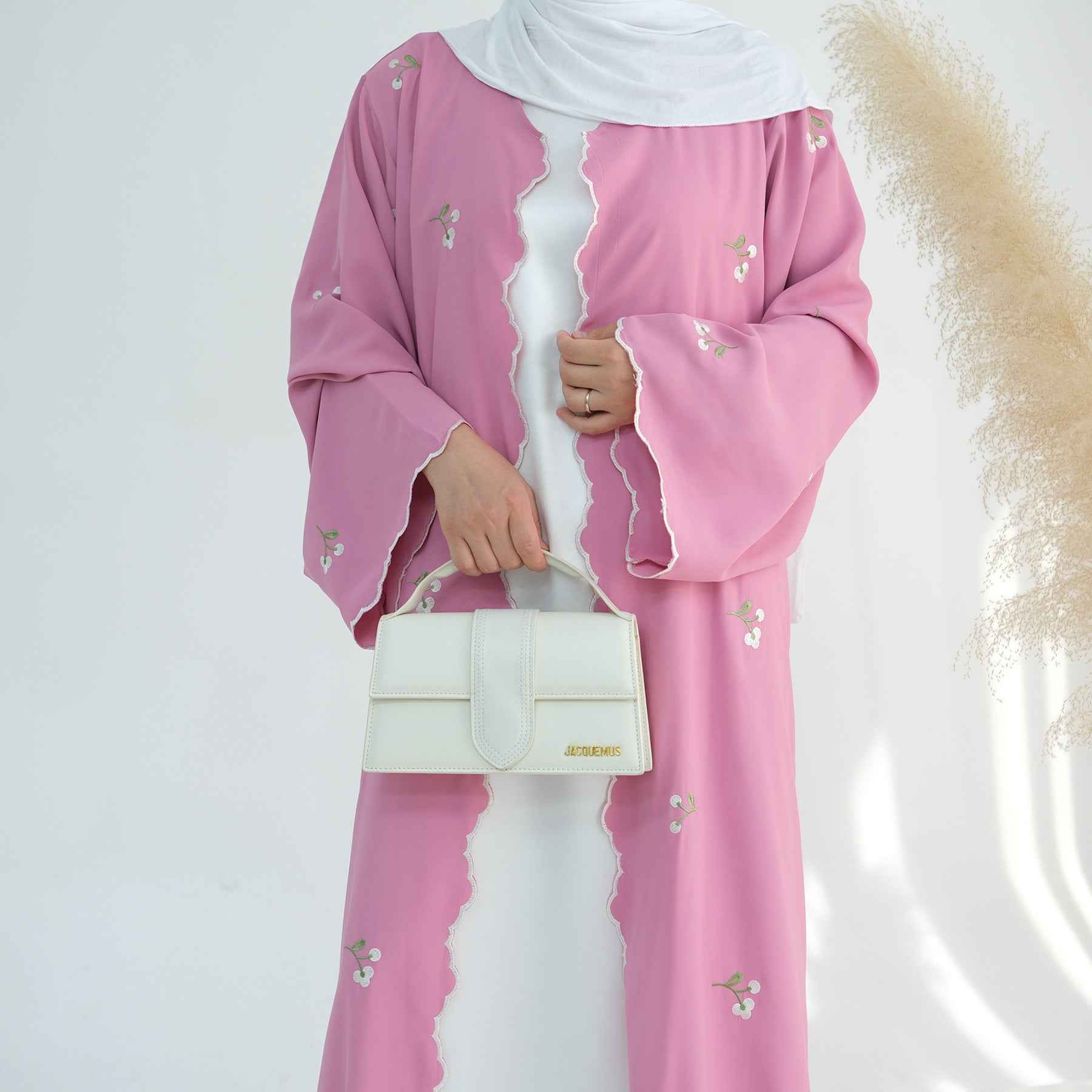 LR881  Elegant Floral Embroidery Lace Cardigan