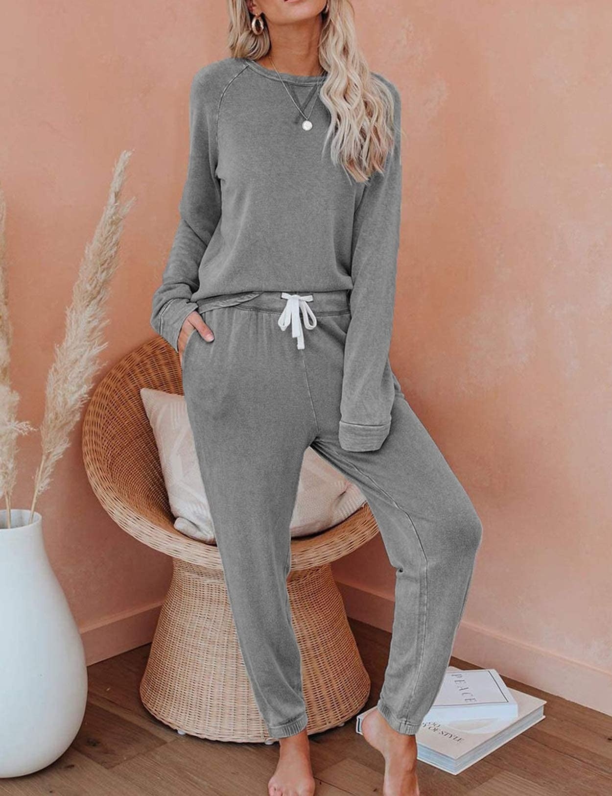 11081 Autumn and winter two-piece casual home long-sleeved T-shirt and pants