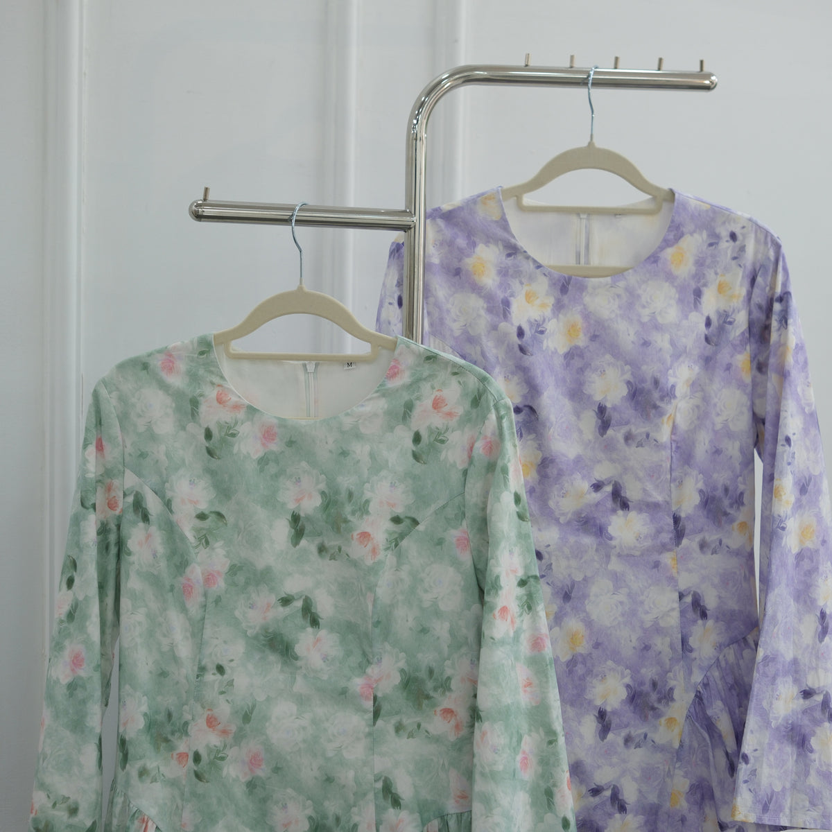 LR1373  Elegant Floral Center Print Double-Layer Polyester Tie Waist Dress