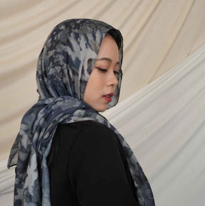 MD017  Modal Polyester Cotton Blend Floral Tie-Dye Single-Needle Hijab