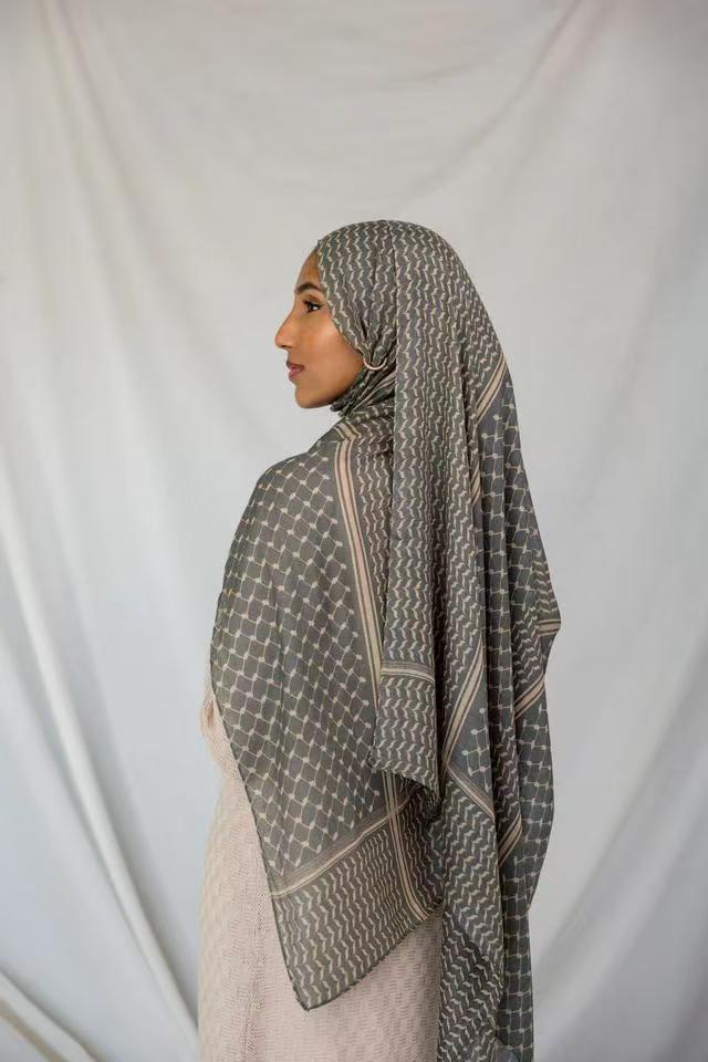 MYR002  Printed Modal Hijab – Elegantly Styled on Model