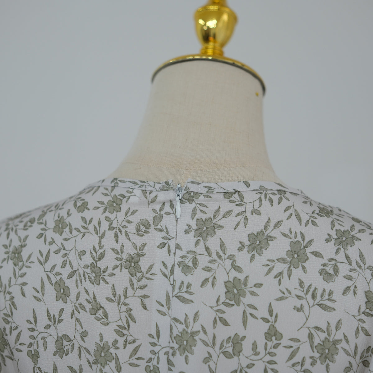 LR1324  Floral Print Plus Size Polyester Long Sleeve Dress - No Hijab