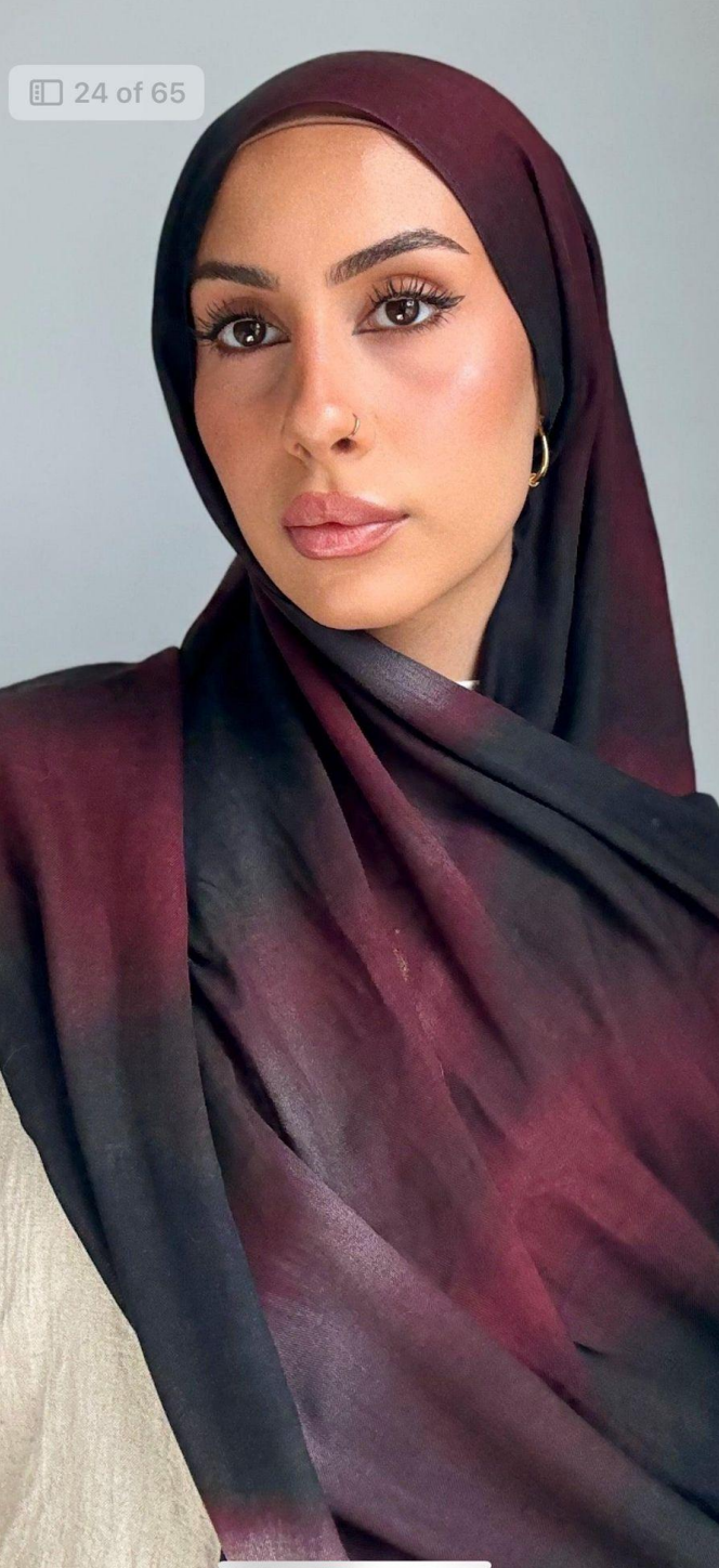 MYR002  Printed Modal Hijab – Elegantly Styled on Model