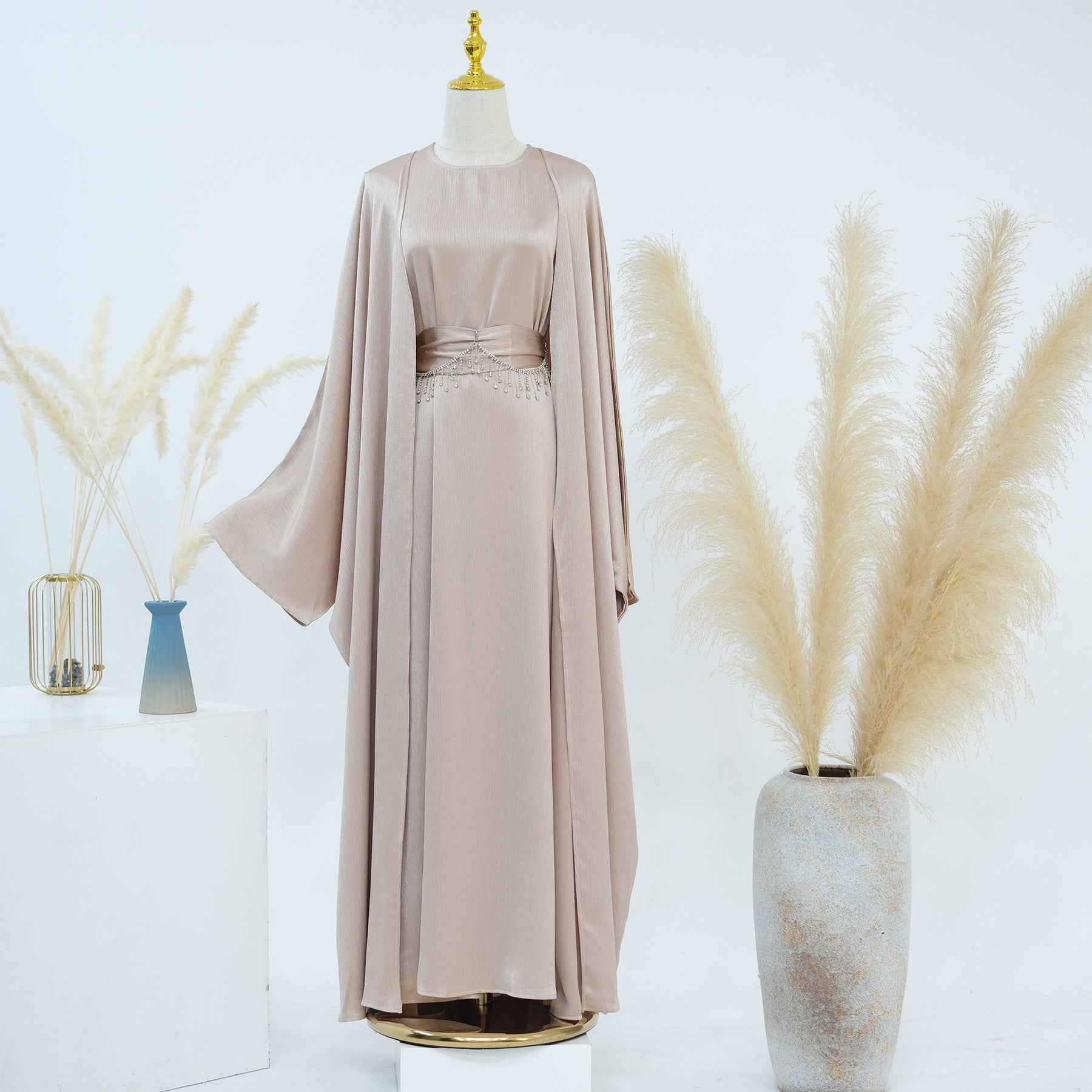 LR806  Elegant Abaya Two-Piece Set + Crystal Chain