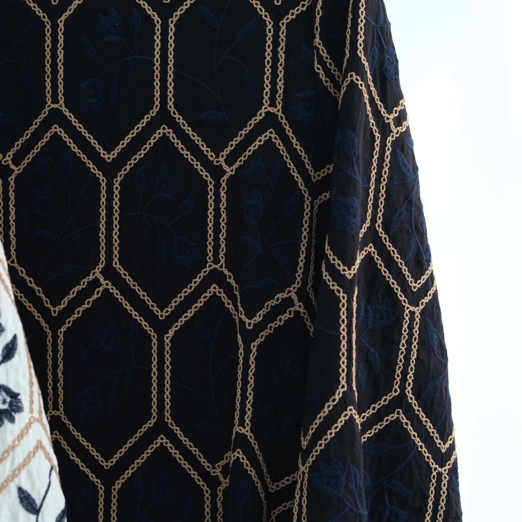 LR1095  Women's Plus Size Long Sleeve Full Embroidery Dress