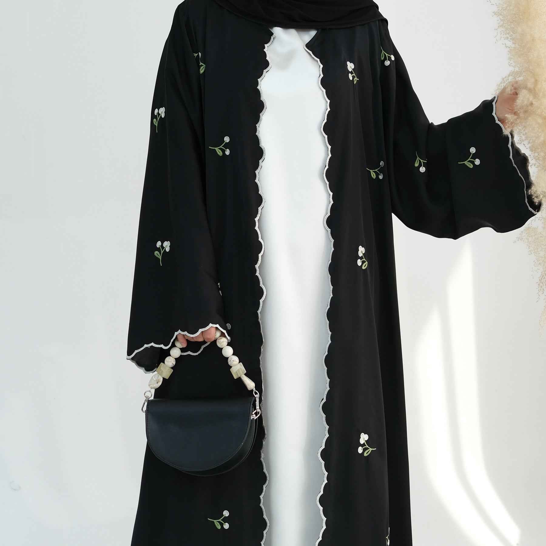 LR881  Elegant Floral Embroidery Lace Cardigan
