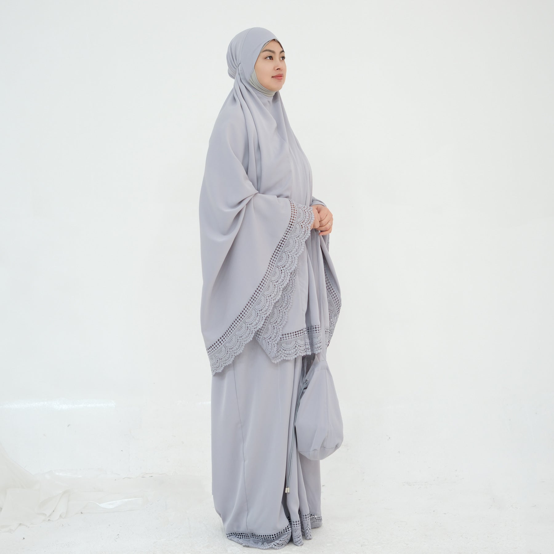 LR957  4-Piece Prayer Mat Storage Bag Lace Hijab & Skirt Set