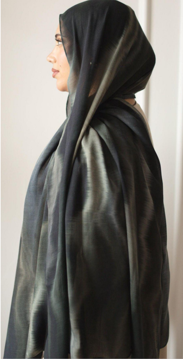 MYR002  Printed Modal Hijab – Elegantly Styled on Model