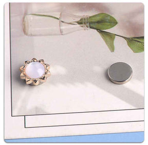 C-1079  Delicate Sweet Cat’s Eye Magnetic Clasp