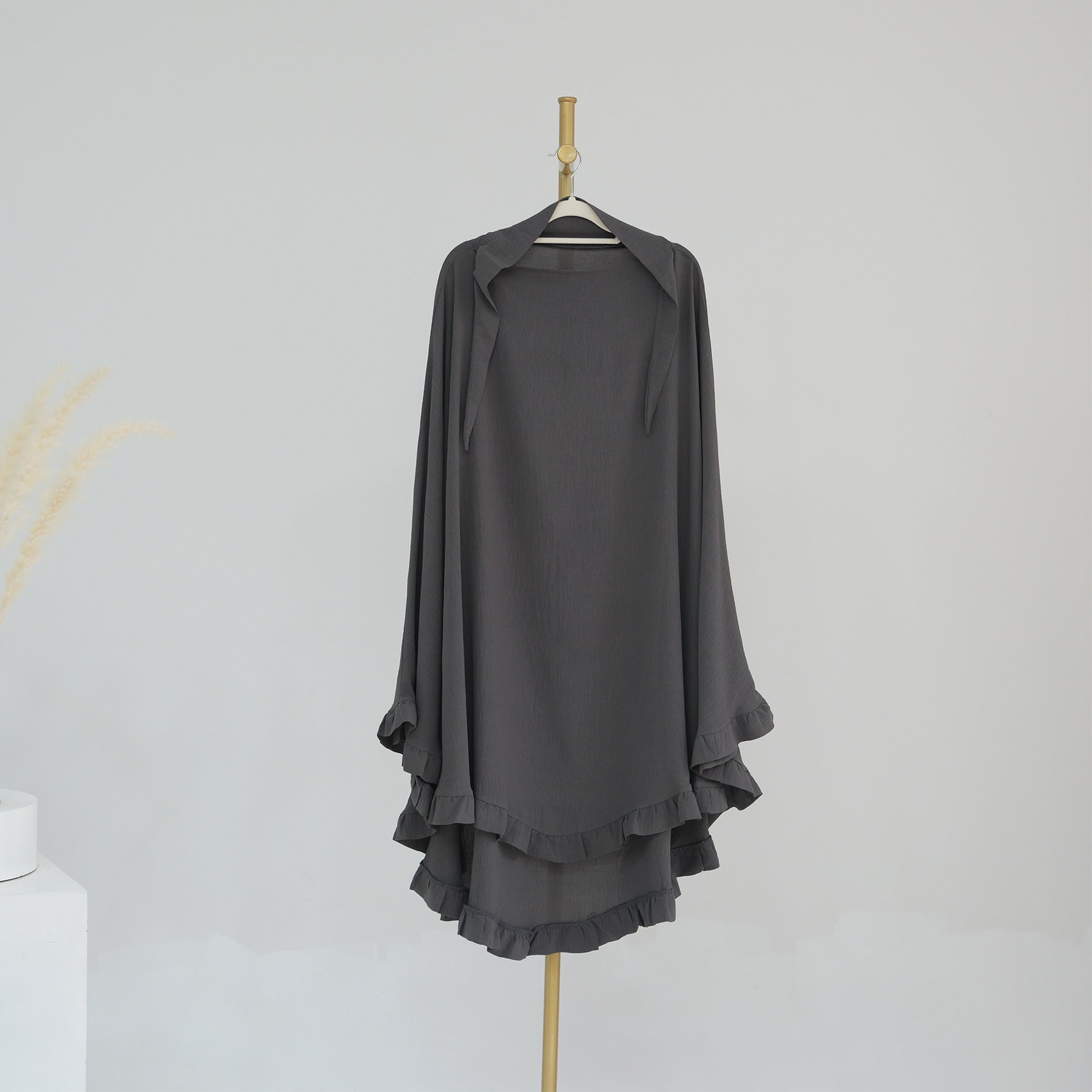 HJ912  Plain Polyester Ruffle Wide-Drape Hijab