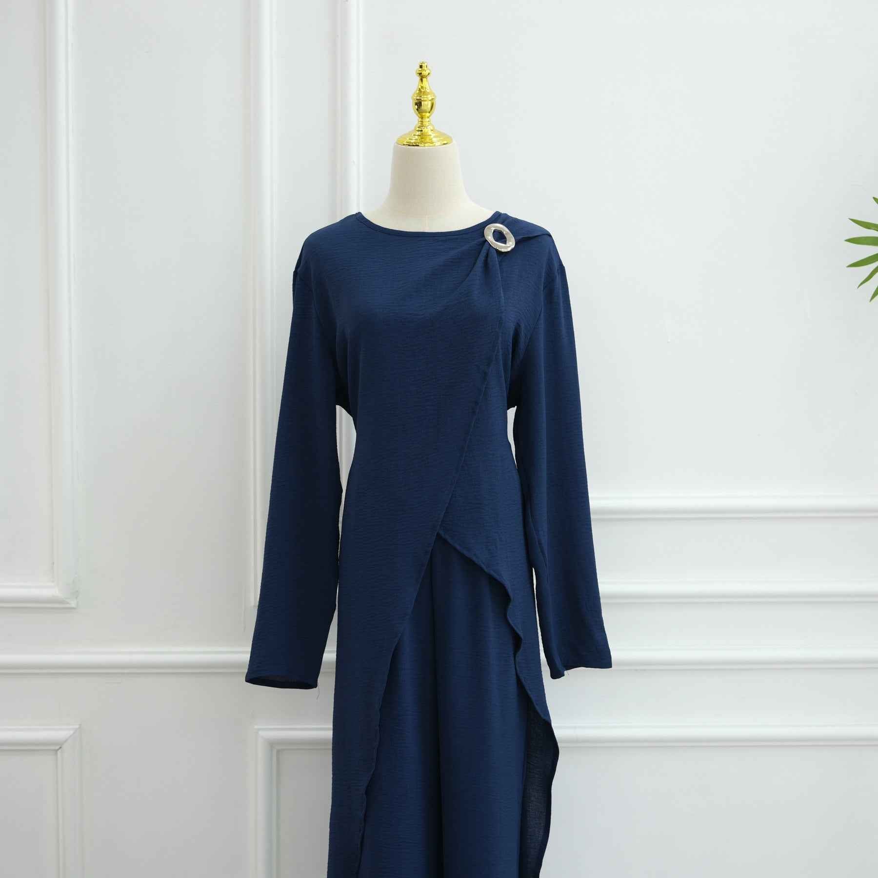 LR1103 Fashion Two-Piece Set: Matching Top and Pants