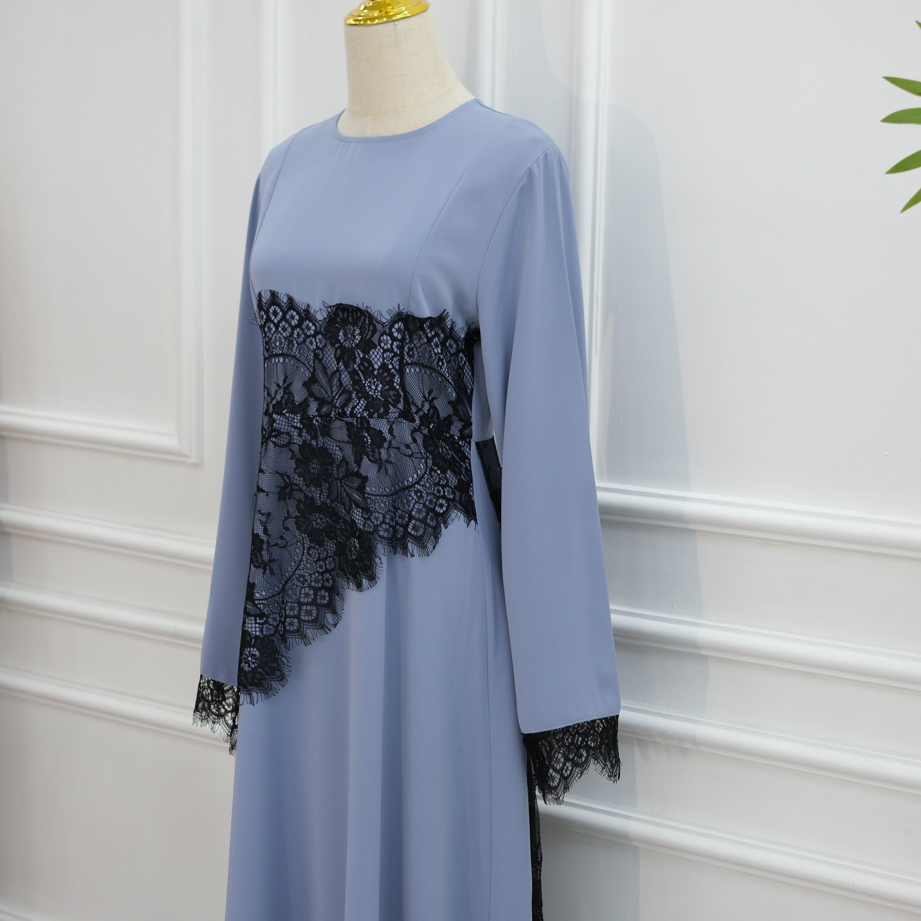 LR1174  Plus size lace panel long sleeve waist-cinching dress