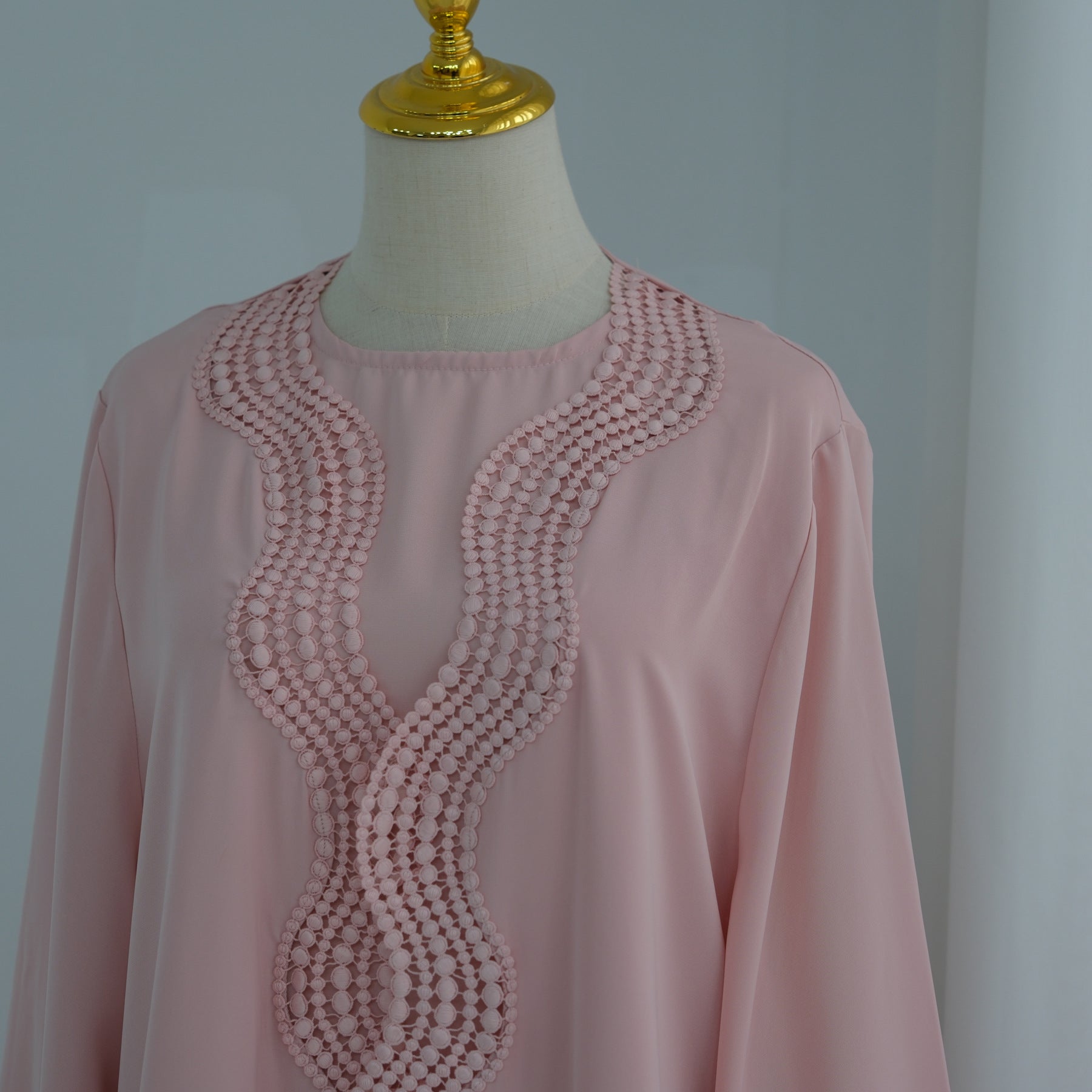 LR1183  Plus Size Wavy Lace Nida Cardigan + Inner Layer Set
