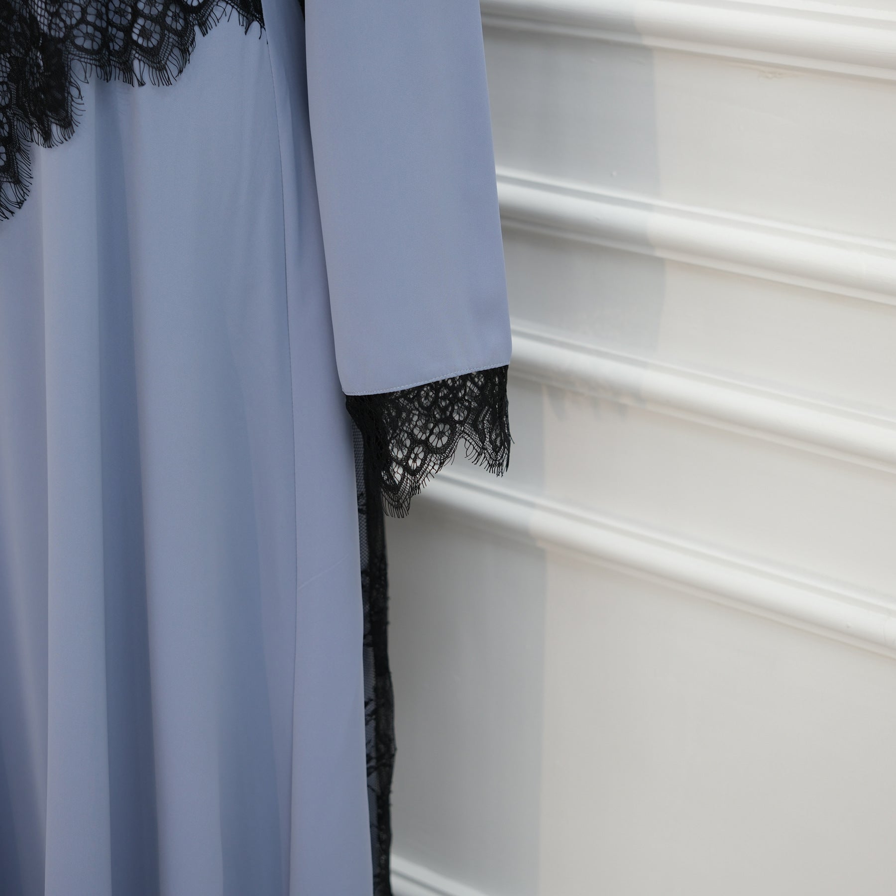LR1174  Plus size lace panel long sleeve waist-cinching dress