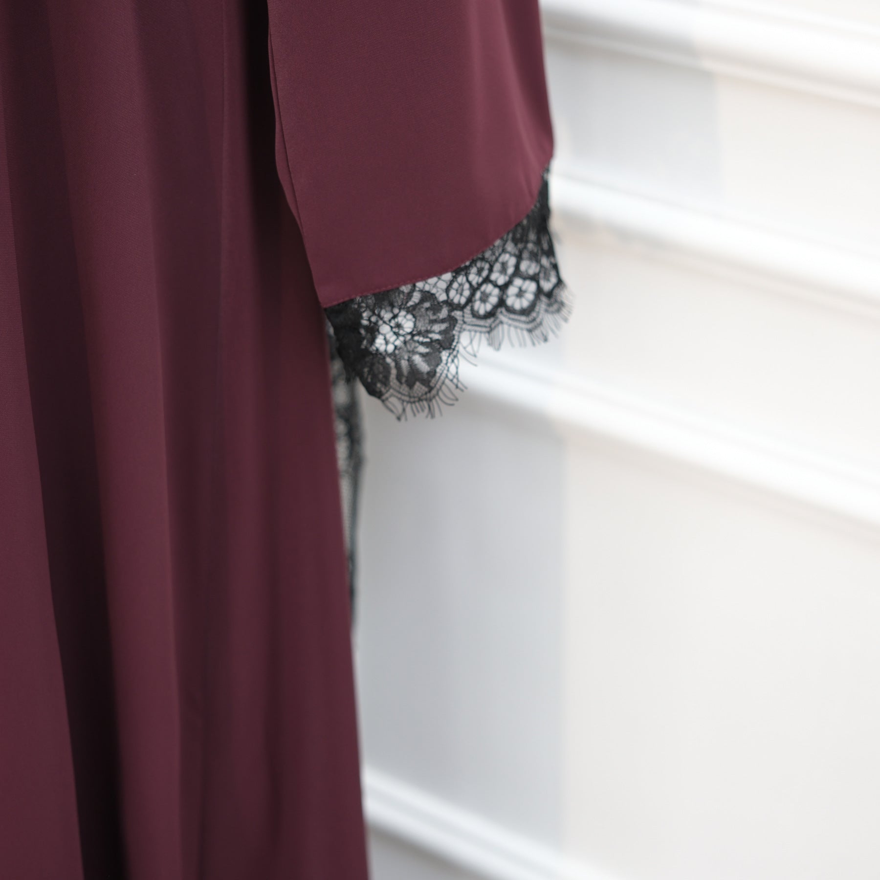 LR1174  Plus size lace panel long sleeve waist-cinching dress