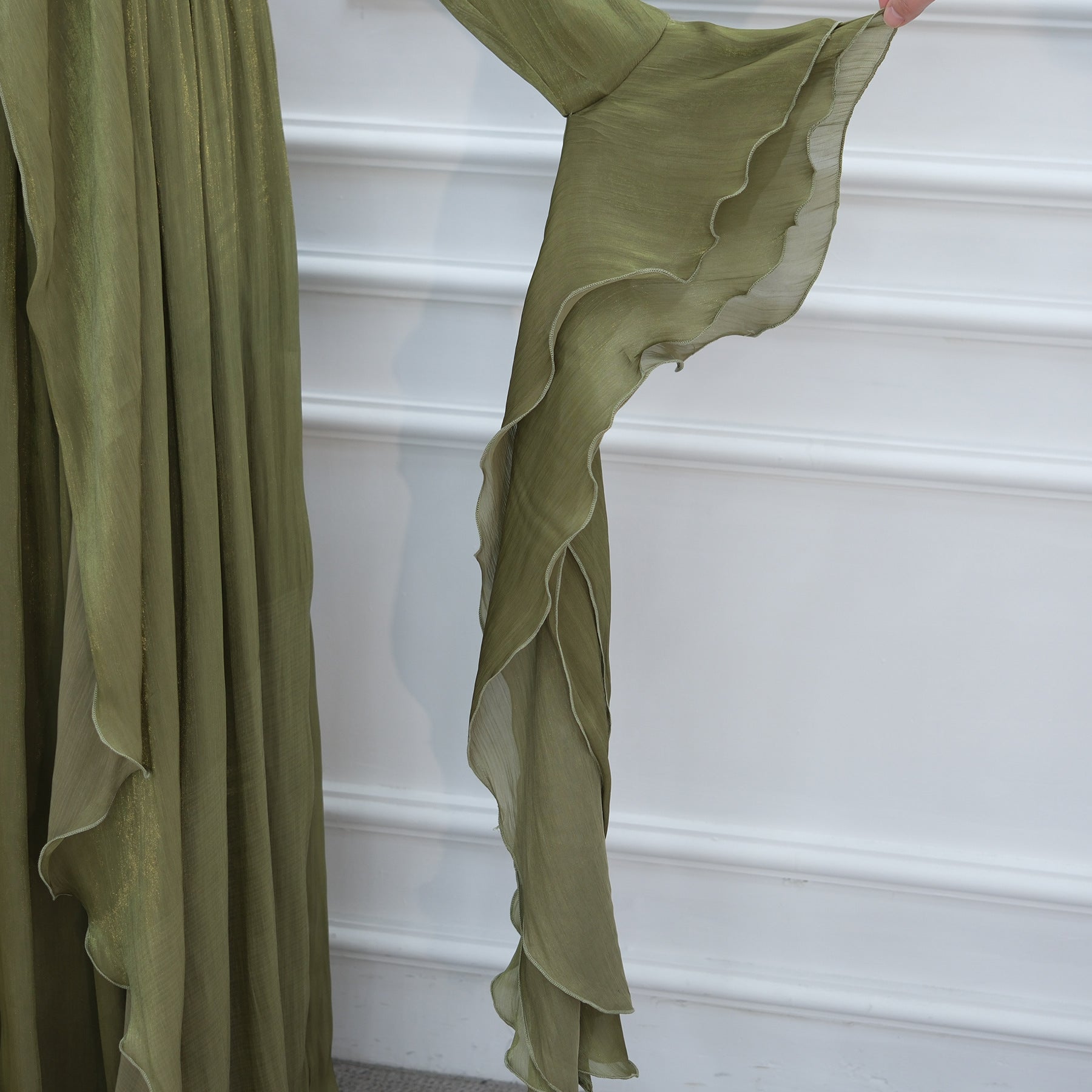 LR1169  Double-layer waist dress – no hijab