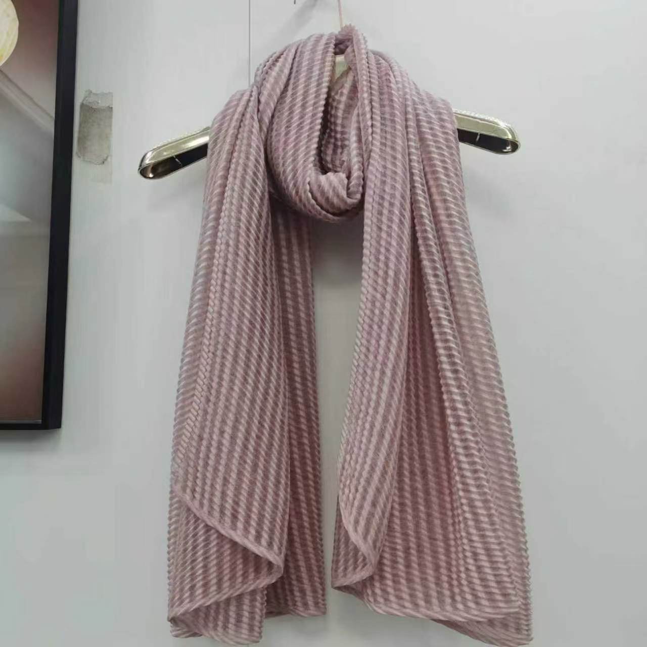 YC010  Plain Vertical Stripe Crinkle Polyester Hijab-MOQ:10pcs