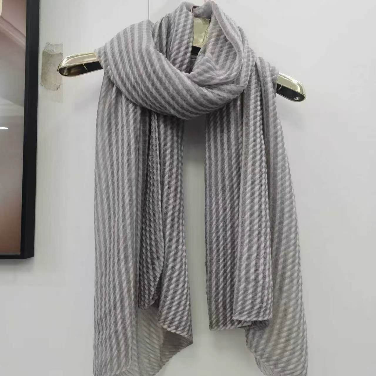 YC010  Plain Vertical Stripe Crinkle Polyester Hijab-MOQ:10pcs