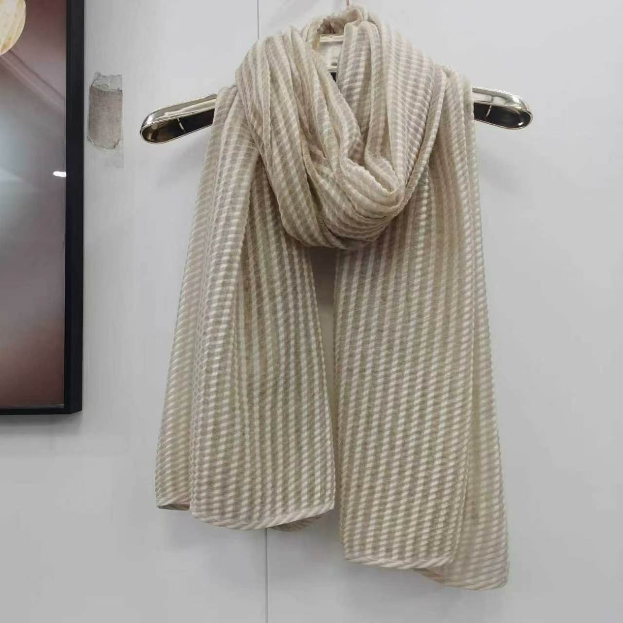 YC010  Plain Vertical Stripe Crinkle Polyester Hijab-MOQ:10pcs